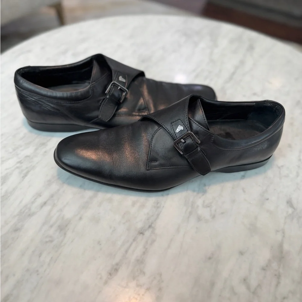 Men's Versace Black Leather Dress Shoes - Picture 2 of 8